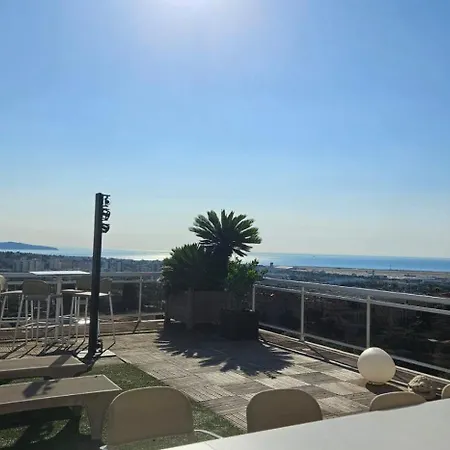 Penthouse - Vue Panoramique - Prive - Piscine Commune * 圣罗兰度瓦